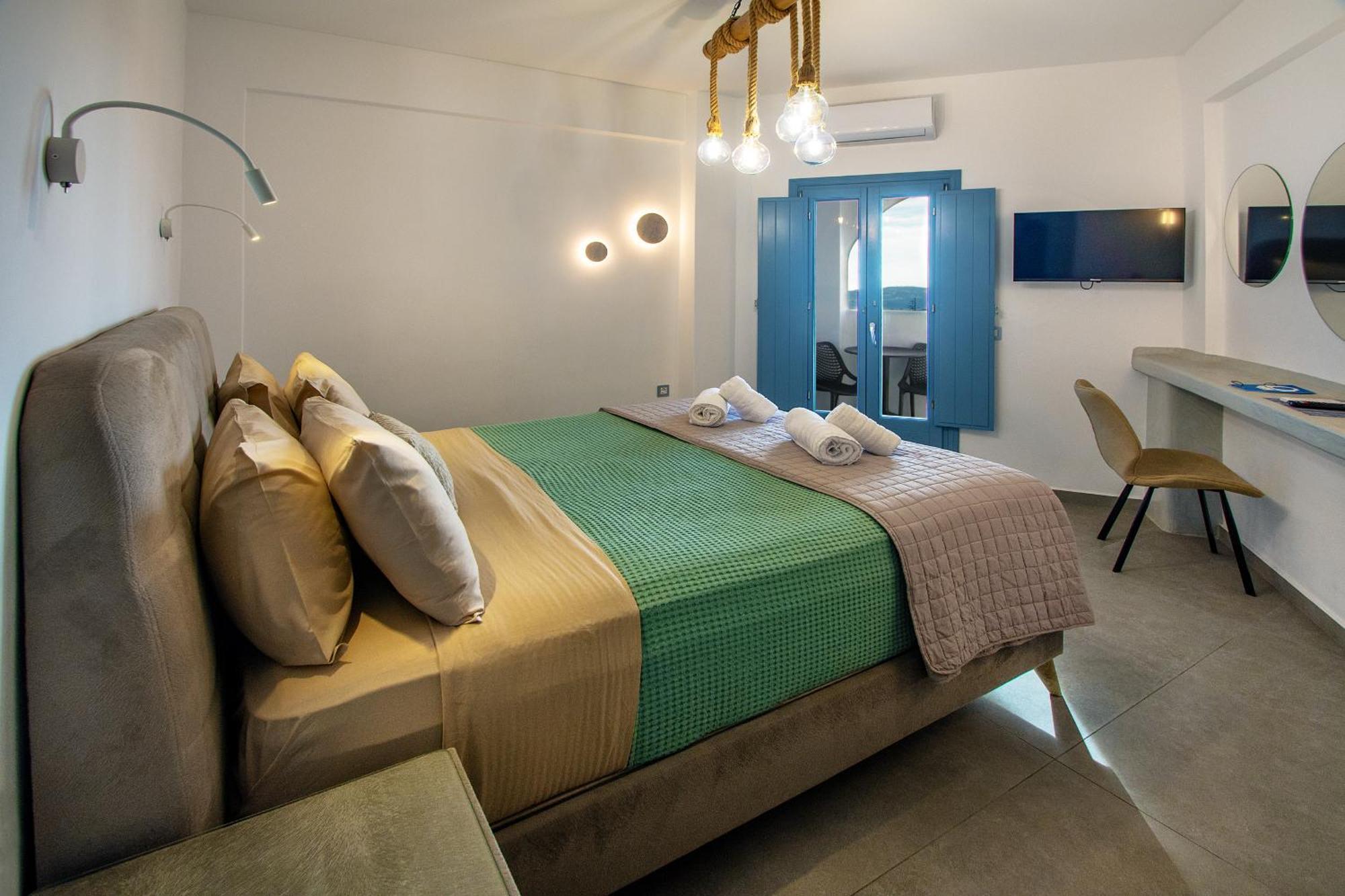Aegean Blue Suites Pýrgos Exteriér fotografie