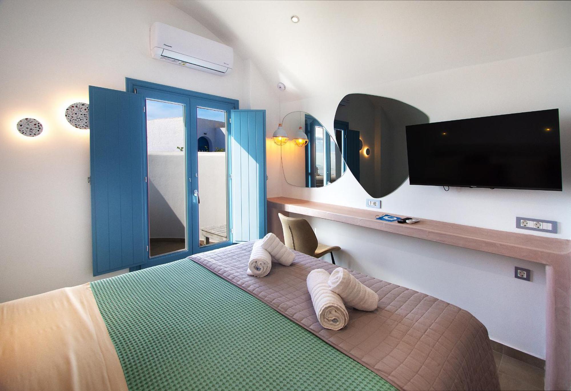 Aegean Blue Suites Pýrgos Exteriér fotografie