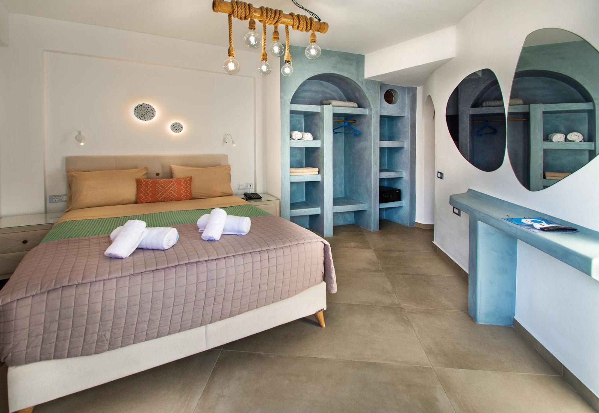 Aegean Blue Suites Pýrgos Exteriér fotografie